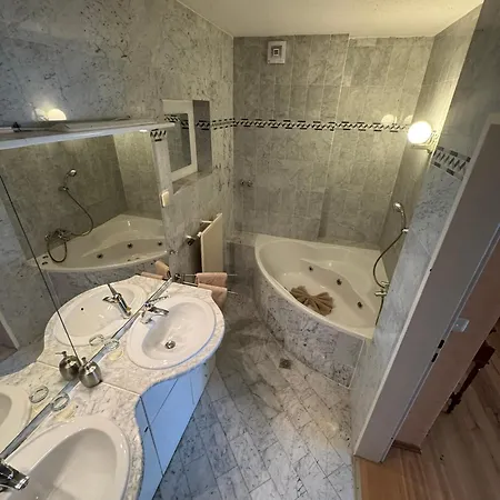 Parkhotel Maasberg Бад-Зобернхайм